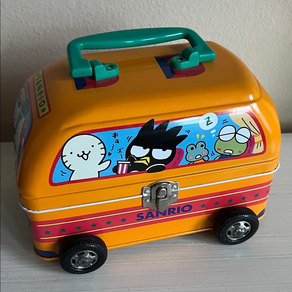 Rare 1996 Sanrio Tin Bus Purse with Handle - Picture 3 of 12